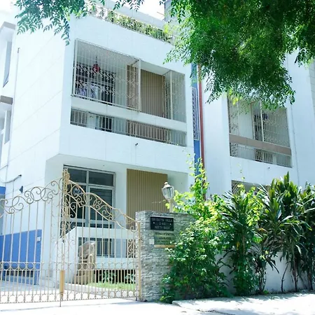 Maplewood Guest House, Neeti Bagh, New Delhiit is a Boutiqu Guest House - room 8